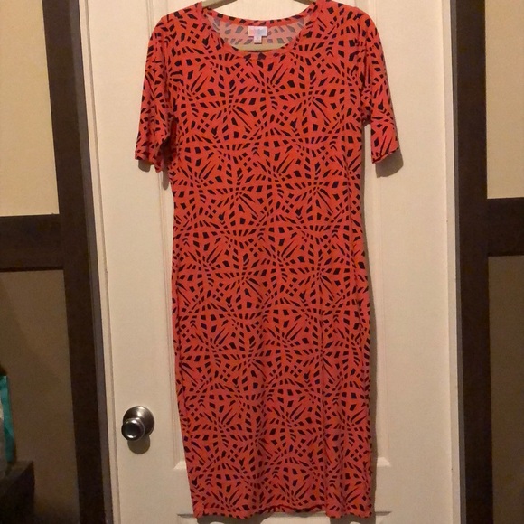 LuLaRoe Dresses & Skirts - NWOT LULAROE dress